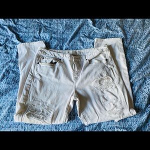 AE off white straight leg jeans